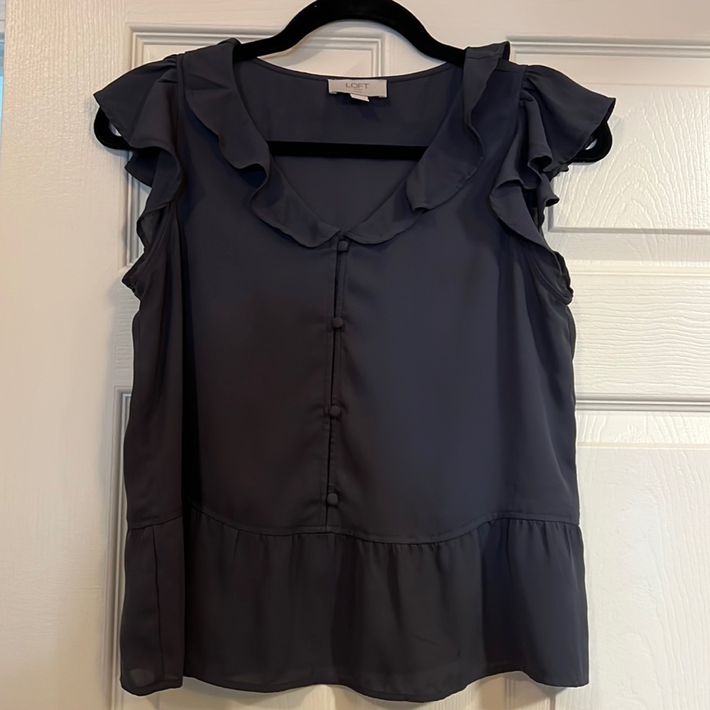 XSmall Petite LOFT Outlet Gray Sleeveless blouse